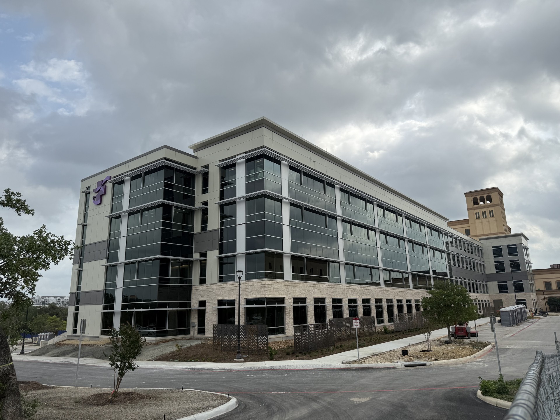 CHRISTUS Santa Rosa - Westover Hills Tower